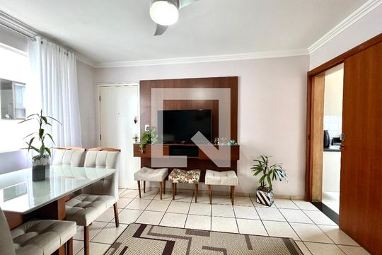 Apartamento à venda com 3 quartos, 65m² em Santa Branca, Belo Horizonte
