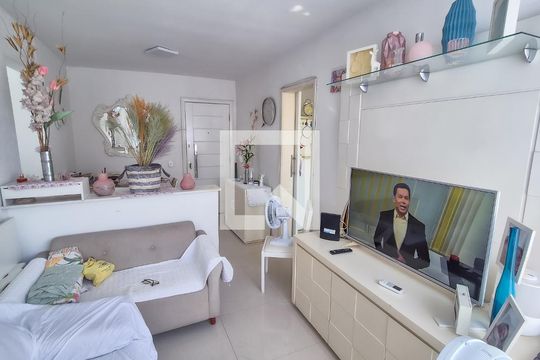 Sala  de apartamento à venda com 2 quartos, 66m² em Vaz Lobo, Rio de Janeiro