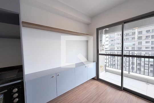 Studio de kitnet/studio para alugar com 1 quarto, 30m² em Quarta Parada, São Paulo
