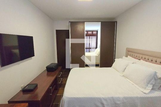 Casa à venda com 5 quartos, 300m² em Piratininga, Niterói