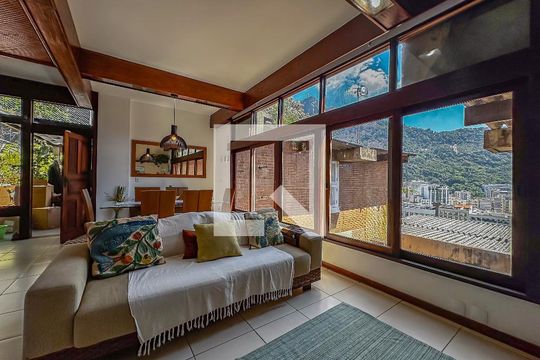 Casa à venda com 3 quartos, 190m² em Botafogo, Rio de Janeiro