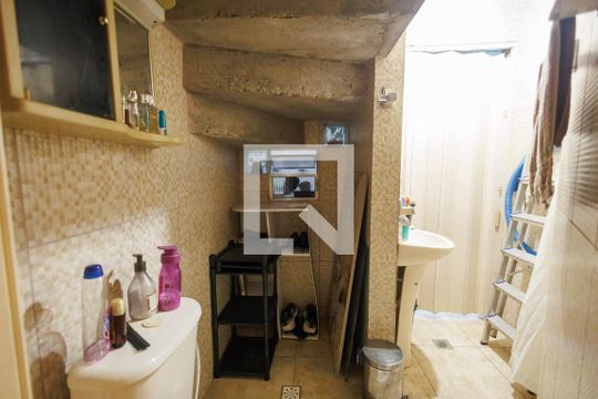 Banheiro térreo de casa de condomínio para alugar com 4 quartos, 200m² em Parque Arco Iris, Taubaté