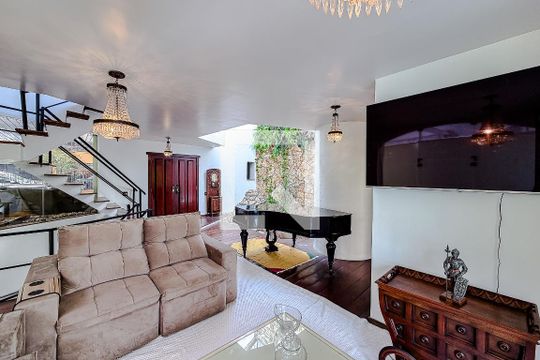 Sala de casa para alugar com 3 quartos, 920m² em Vila Mariana, São Paulo