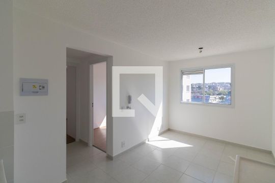 Sala e Cozinha de apartamento à venda com 2 quartos, 32m² em Guaianases, São Paulo