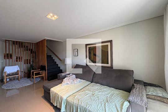 Casa à venda com 4 quartos, 190m² em Jardim Libano, São Paulo