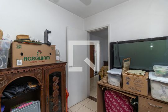 Quarto 1 de apartamento à venda com 2 quartos, 45m² em Heliópolis, Belo Horizonte
