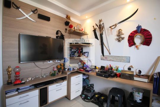 Quarto 2 de apartamento para alugar com 2 quartos, 44m² em Jardim Suina, Taboão da Serra