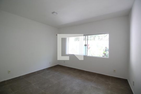 Quarto 1 (casa 1) de casa para alugar com 4 quartos, 340m² em Jacarepaguá, Rio de Janeiro