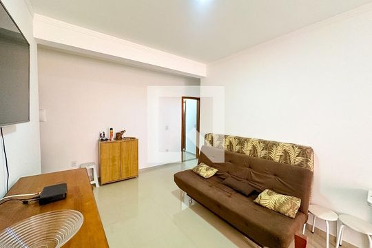 Sala de TV de apartamento para alugar com 2 quartos, 97m² em Ingleses Norte, Florianópolis