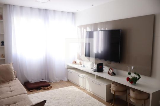 Sala de casa à venda com 3 quartos, 120m² em Vila Santa Clara, São Paulo