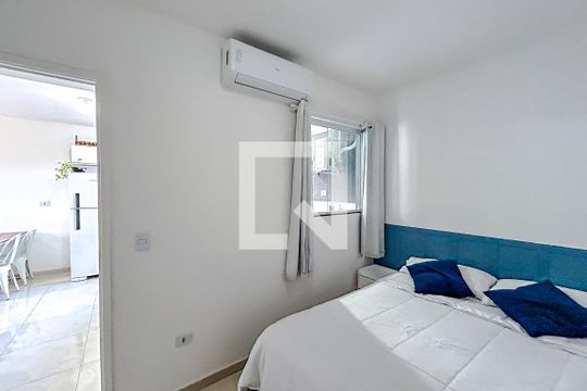 Quarto 1 de apartamento para alugar com 2 quartos, 45m² em Vila Nova Savoia, São Paulo