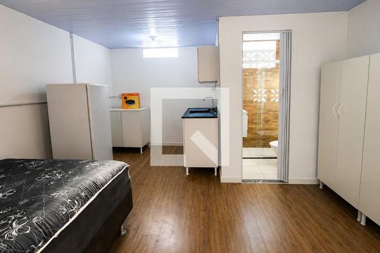 Sala/Quarto de kitnet/studio para alugar com 1 quarto, 18m² em Jardim Cidade de Florianopolis, São José