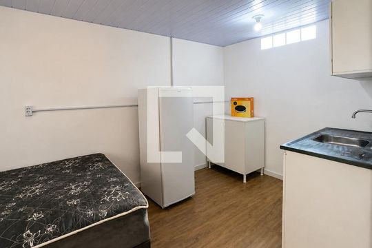Sala/Quarto de kitnet/studio para alugar com 1 quarto, 18m² em Jardim Cidade de Florianopolis, São José