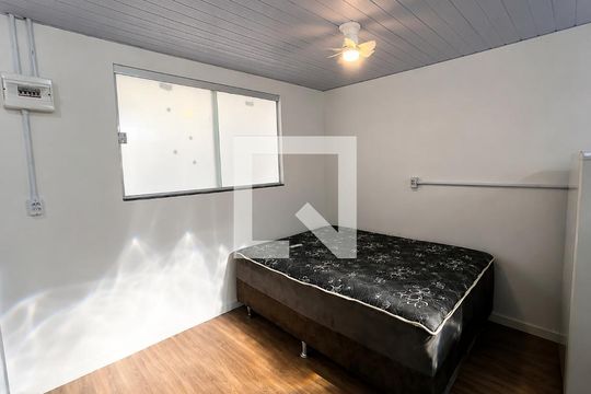Sala/Quarto de kitnet/studio para alugar com 1 quarto, 18m² em Jardim Cidade de Florianopolis, São José
