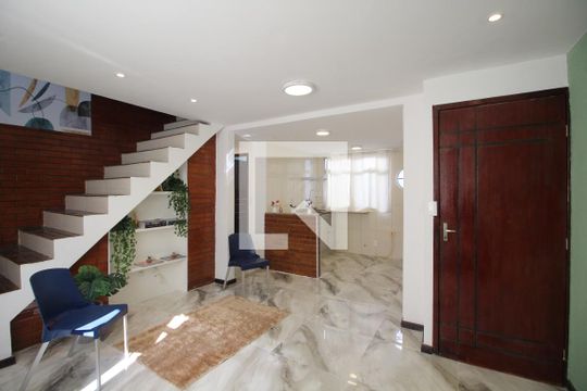 Sala de casa de condomínio à venda com 2 quartos, 125m² em Taquara, Rio de Janeiro