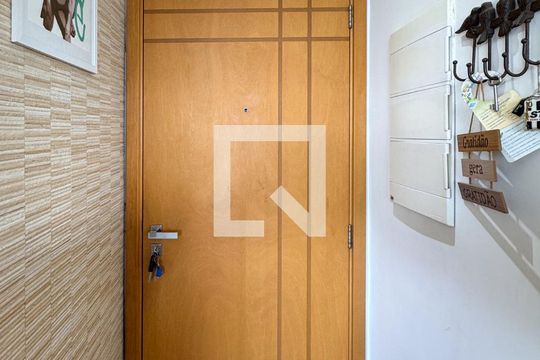 Entrada  de apartamento para alugar com 3 quartos, 99m² em Jardim do Mar, São Bernardo do Campo