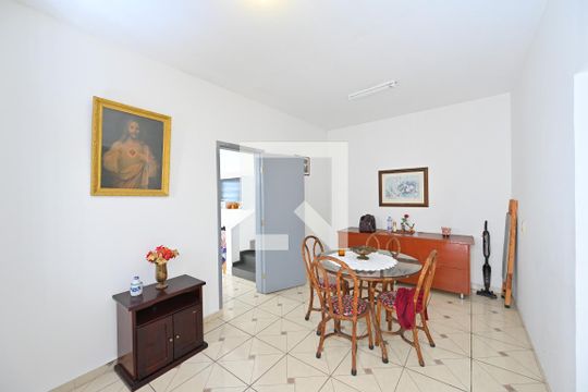 Sala de casa à venda com 3 quartos, 200m² em Planalto Paulista, São Paulo