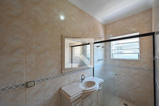 Banheiro da Suíte de casa à venda com 3 quartos, 200m² em Planalto Paulista, São Paulo