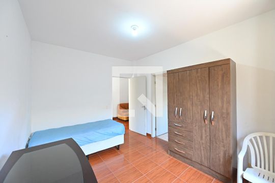 Suíte de casa à venda com 3 quartos, 200m² em Planalto Paulista, São Paulo