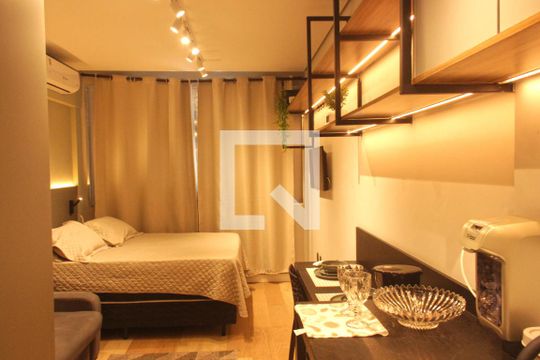 Studio de kitnet/studio para alugar com 1 quarto, 30m² em Gonzaga, Santos