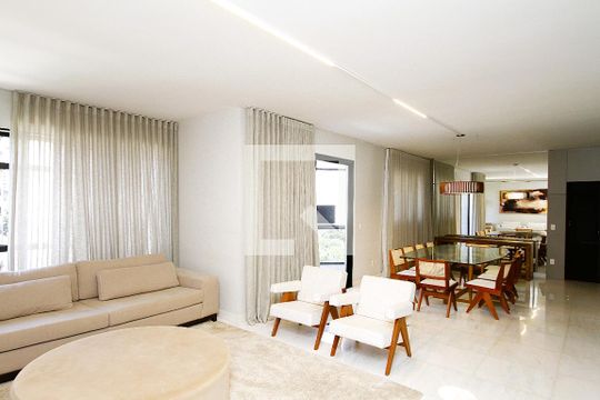 Sala de apartamento para alugar com 4 quartos, 185m² em Belvedere, Belo Horizonte