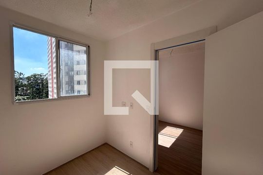 Quarto 1 de apartamento para alugar com 2 quartos, 34m² em Usina Piratininga, São Paulo