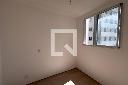 Quarto 1 de apartamento para alugar com 2 quartos, 34m² em Usina Piratininga, São Paulo