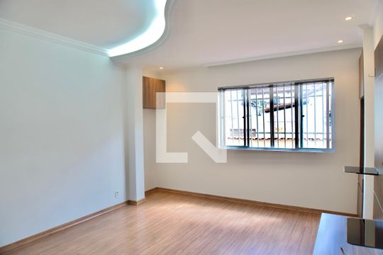 Sala de apartamento à venda com 2 quartos, 103m² em Padre Eustáquio, Belo Horizonte