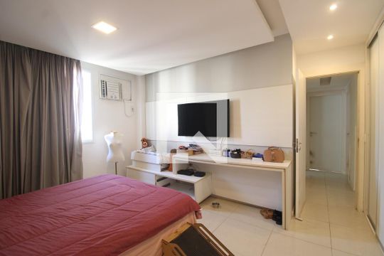 Suíte 1 de apartamento à venda com 4 quartos, 166m² em Barra Olímpica, Rio de Janeiro