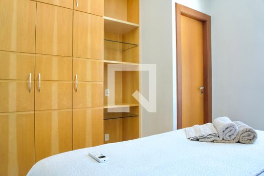 Apartamento à venda com 1 quarto, 40m² em Vila Suzana, Belo Horizonte