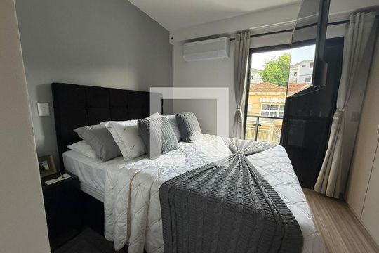 Quarto de casa à venda com 2 quartos, 64m² em Bela Vista, Osasco