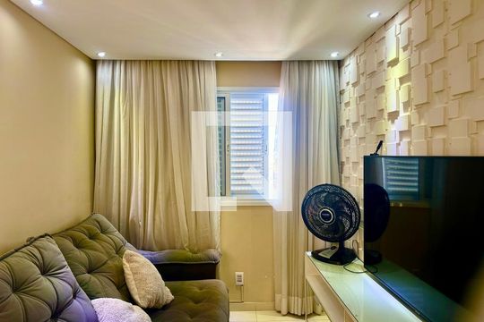 Sala de apartamento à venda com 2 quartos, 73m² em Vila Barros, Guarulhos