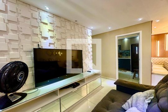 Sala de apartamento à venda com 2 quartos, 73m² em Vila Barros, Guarulhos