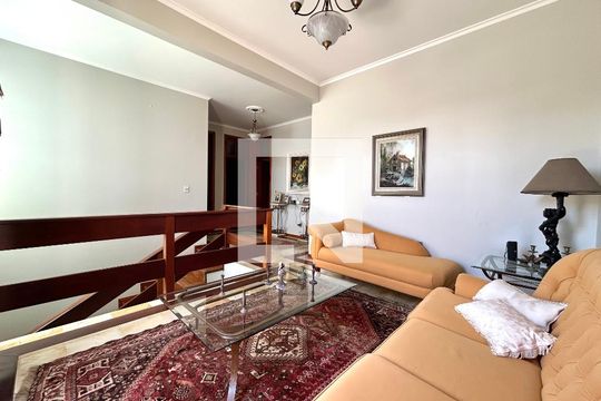 Sala 3 de casa para alugar com 6 quartos, 374m² em Jardim Atlântico, Florianópolis