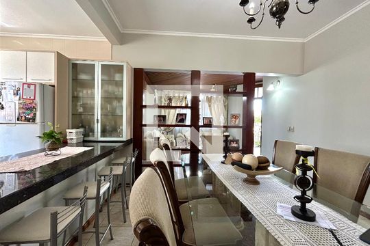 Sala de Jantar de casa para alugar com 6 quartos, 374m² em Jardim Atlântico, Florianópolis