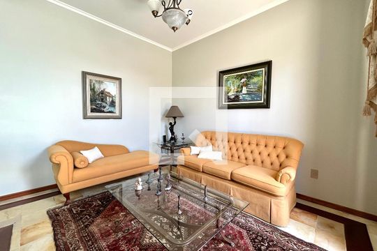 Sala 3 de casa para alugar com 6 quartos, 374m² em Jardim Atlântico, Florianópolis