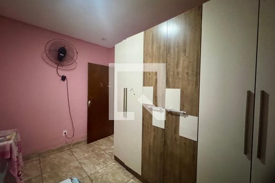 Quarto 1 de casa para alugar com 3 quartos, 180m² em Jardim Sao Domingos, Guarulhos