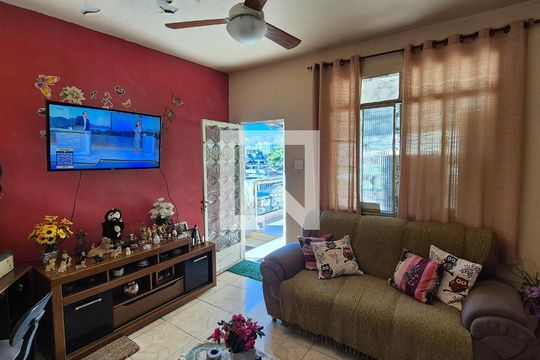 Sala de casa à venda com 2 quartos, 67m² em Irajá, Rio de Janeiro