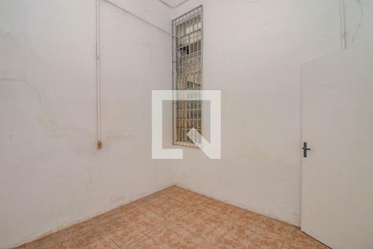 Quarto 1 de casa para alugar com 3 quartos, 150m² em São Geraldo, Porto Alegre