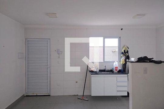 Sala e Cozinha integrada  de kitnet/studio para alugar com 1 quarto, 42m² em Jardim Tranquilidade, Guarulhos