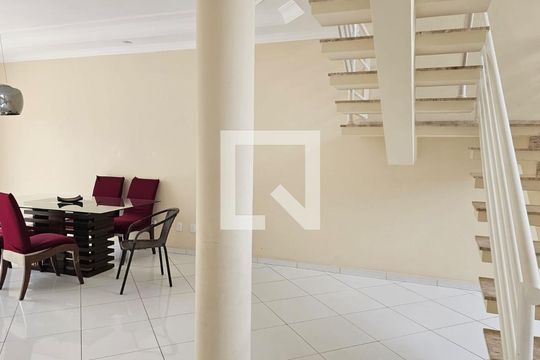 Sala de casa de condomínio para alugar com 4 quartos, 360m² em Altos da Bela Vista, Indaiatuba