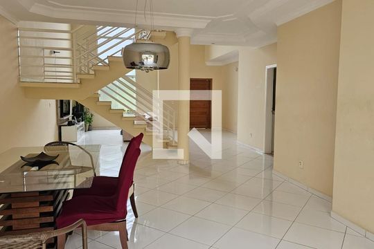 Sala de casa de condomínio para alugar com 4 quartos, 360m² em Altos da Bela Vista, Indaiatuba
