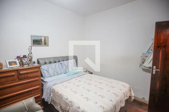 Quarto 1 de casa para alugar com 4 quartos, 303m² em Taquara, Rio de Janeiro
