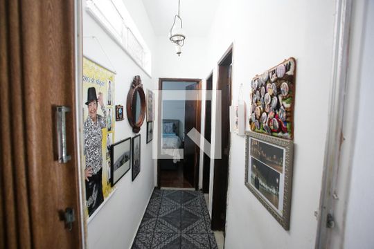 Corredor de casa para alugar com 4 quartos, 303m² em Taquara, Rio de Janeiro