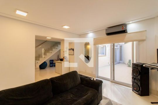 Sala de casa de condomínio à venda com 3 quartos, 205m² em Ponte Grande, Guarulhos