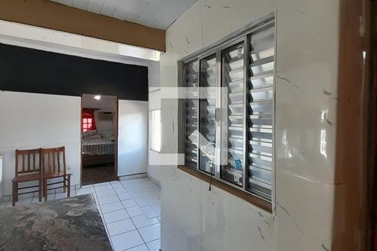 Quarto de casa à venda com 3 quartos, 130m² em Jardim Patente, São Paulo
