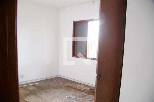 Quarto de casa para alugar com 5 quartos, 405m² em Jardim São Luís, São Paulo