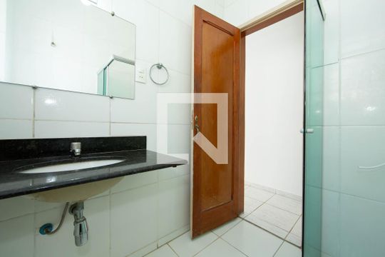 BANHEIRO de apartamento à venda com 1 quarto, 36m² em Serra, Belo Horizonte