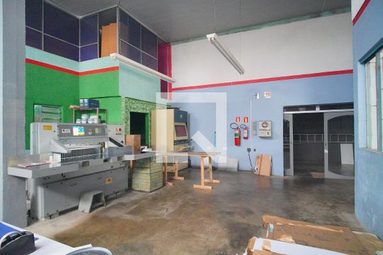 Sala/Quarto de casa à venda com 1 quarto, 170m² em Campina, São Leopoldo