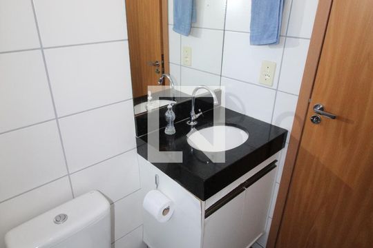 Banheiro de apartamento para alugar com 2 quartos, 48m² em Jardim Santa Ines Iii, São José dos Campos